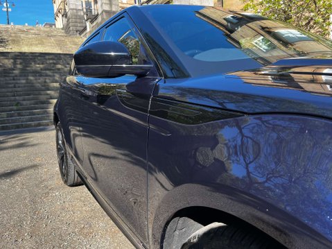 Land Rover Range Rover Evoque 2.0 Range Rover Evoque R-Dynamic SE D MHEV Auto 4WD 5dr 53