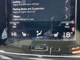 Volvo XC40 1.5 XC40 Inscription Pro T3 Auto 5dr 43