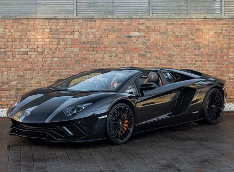 Lamborghini Aventador S LP740-4 Roadster 6