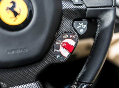 Ferrari 488 Spider 21