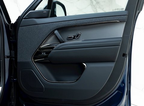 Land Rover Range Rover Sport P440e Dynamic SE 22