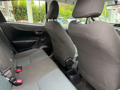 Toyota Yaris 1.33 Dual VVT-i TR Euro 5 5dr 21