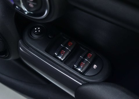 Mini Hatch 1.5 Cooper D Hatchback 5dr Diesel Auto Euro 6 (s/s) (116 ps) 41