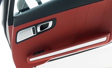 Mercedes-Benz SLS AMG 20