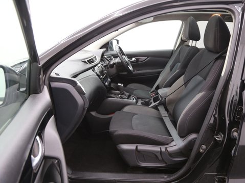 Nissan Qashqai 1.5 dCi N-Connecta DCT Auto Euro 6 (s/s) 5dr 22