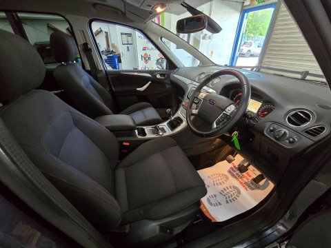 Ford S-Max 2.0 TDCi Titanium 5dr 39