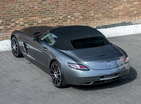 Mercedes-Benz SLS GT Roadster 11