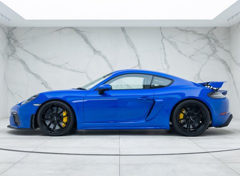 Porsche Cayman GT4 (718) 2