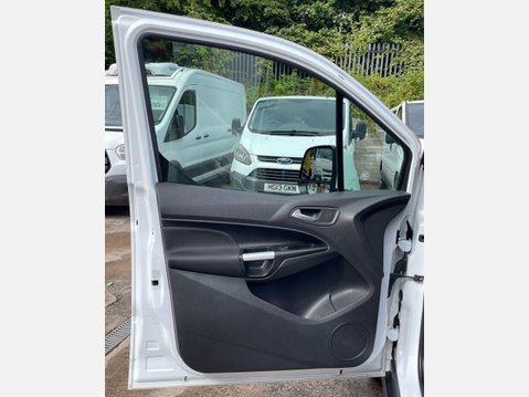 Ford Transit Connect 1.5 TDCi 240 Limited Panel Van 5dr Diesel Powershift L2 H1 (129 g/km, 118 b 42