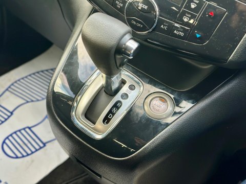 Nissan Serena 2.0 Petrol Hybrid 8 Seater 16