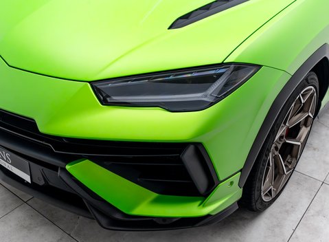 Lamborghini Urus PERFORMANTE 43