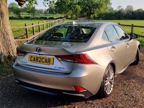 Lexus Is 300H PREMIER 5