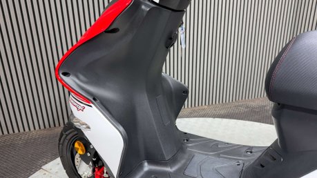 Ajs Firefox 2026 ONLY 269 MILES 1 OWNER MOT 2029 IDEAL LEARNER SCOOTER 125CC 37