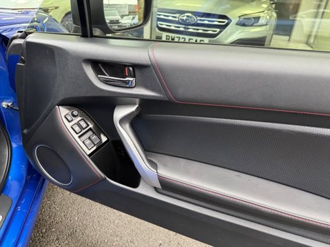 Subaru BRZ SE LUX 20