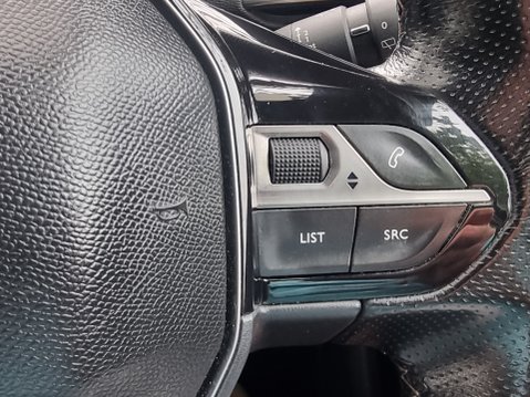 Peugeot 5008 PURETECH S/S GT LINE 52