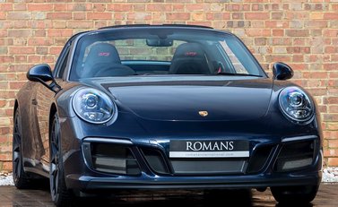 Porsche 911 Targa 4 GTS (991.2) 1
