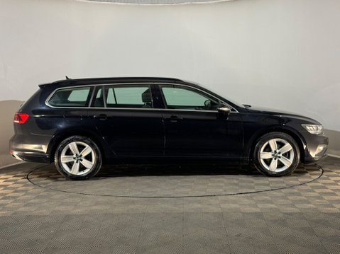 Volkswagen Passat SE TDI DSG 5