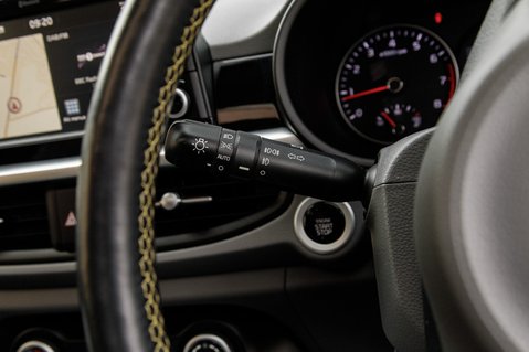 Kia Picanto X-LINE S 16