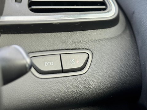 Renault Kadjar 1.5 dCi Signature Nav Euro 6 (s/s) 5dr 23