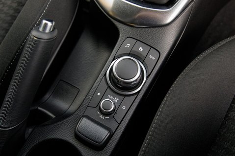 Mazda 2 BLACK PLUS EDITION 31