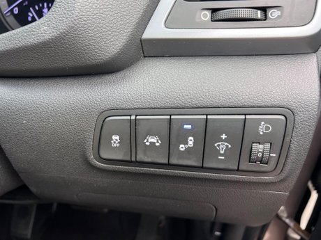 Hyundai TUCSON 2.0 CRDi Premium Auto 4WD Euro 6 5dr 66