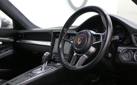 Porsche 911 991.2 Carrera PDK - Lovely Low Mileage Example 6