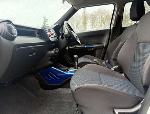 Suzuki Ignis 1.2 Ignis SZ3 DualJet MHEV 5dr 13
