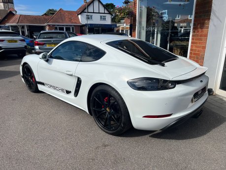 Porsche 718 CAYMAN PDK 11