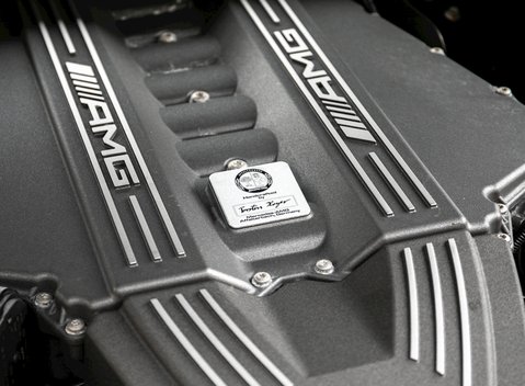 Mercedes-Benz SLS AMG 31