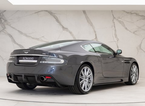Aston Martin DBS 7