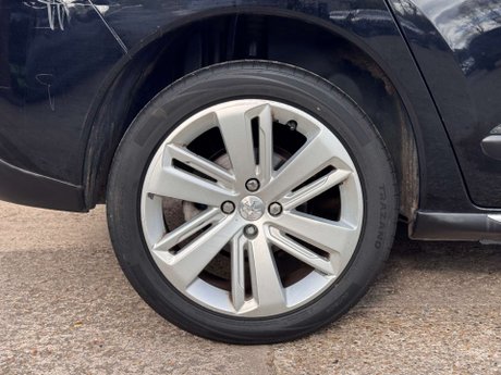 Peugeot 3008 1.6 3008 Allure HDi 5dr 39
