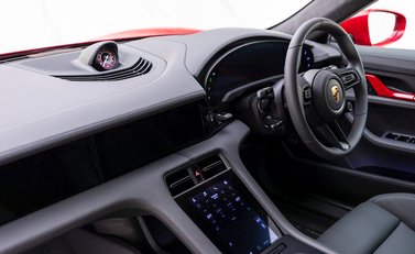 Porsche Taycan Turbo Cross Turismo 16