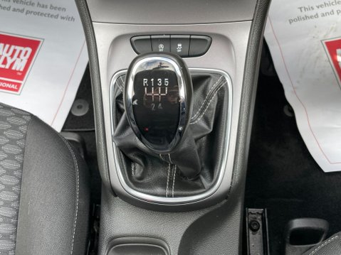 Vauxhall Astra 1.0i Turbo ecoFLEX Tech Line Euro 6 (s/s) 5dr 31