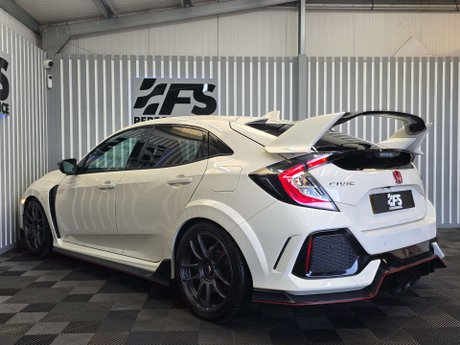 Honda Civic 2.0 i-VTEC Type R GT Hatchback 5dr Petrol Manual Euro 6 (s/s) (320 ps) 4
