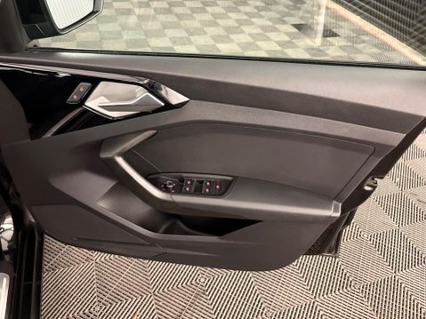 Audi A1 1.0 TFSI 25 Sport Sportback Euro 6 (s/s) 5dr 33