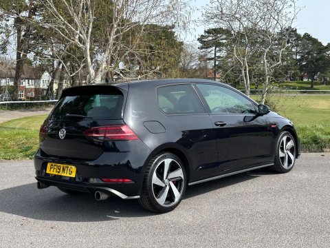 Volkswagen Golf 2.0 TSI GTI Performance Euro 6 (s/s) 3dr 29