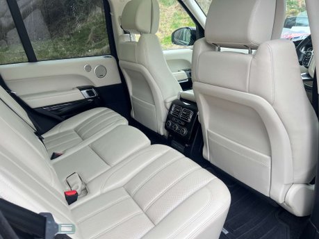 Land Rover Range Rover 3.0 Range Rover Vogue TDV6 Auto 4WD 5dr 28