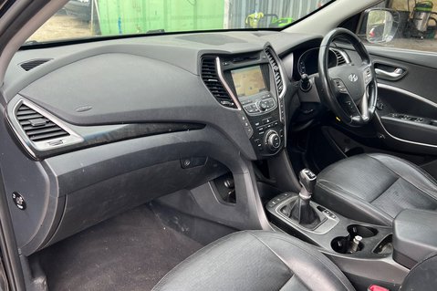 Hyundai SANTA FE PREMIUM CRDI - PART EXCHANGE TO CLEAR - MOT NOVEMBER 10