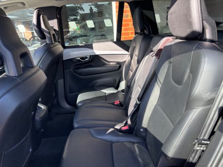Volvo XC90 2.0 D5 Momentum SUV 5dr Diesel Geartronic 4WD Euro 6 (s/s) (225 ps) 14