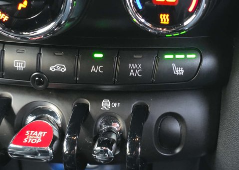 Mini Hatch 2.0 Cooper S Sport Auto 3dr 14