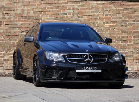 Mercedes-Benz C Class C63 AMG Black Series 1
