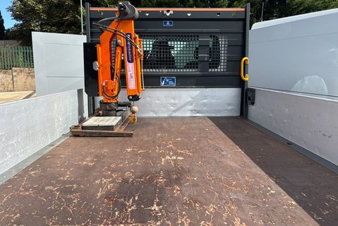 Vauxhall Movano R3500 L2 145 ps Dropside Truck with PH FV500 Swing Lift 11