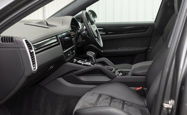 Porsche Cayenne GTS Coupé 17