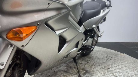 Honda VFR 1998 69K PROJECT BIKE VERY CLEAN SPARES OR REPAIR INJECTED NO VTEC 800CC 17