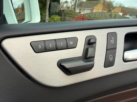 Mercedes-Benz M Class 3.0 ML350 V6 BlueTEC SE (Executive) G-Tronic 4WD Euro 6 (s/s) 5dr 25