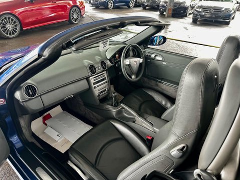 Porsche Boxster 2.7 987 2dr 50