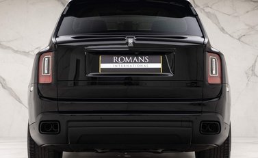 Rolls-Royce Cullinan V12 23