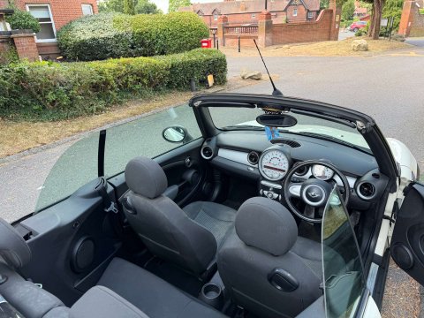 Mini Convertible 1.6 One 2dr 10