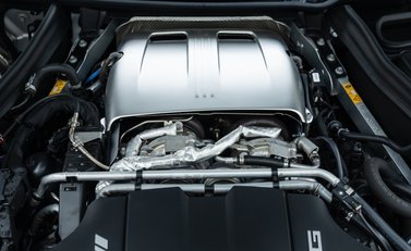 Mercedes-Benz AMG GT R 44