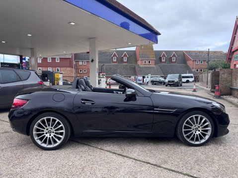 Mercedes-Benz SLC SLC 180 AMG LINE 4